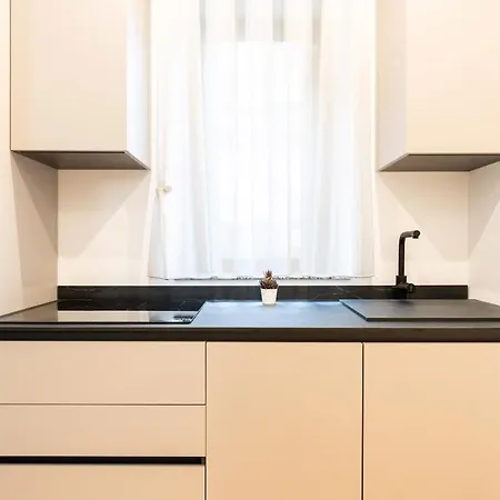 Alfe Home アパート *